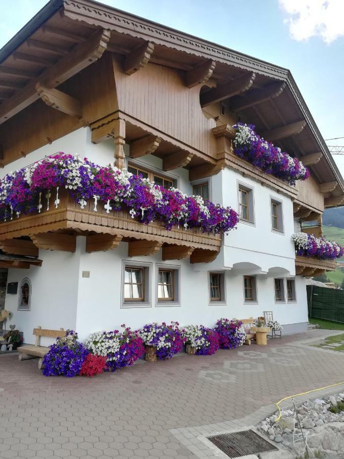 Haus Anna Apartment Tux Bagian luar foto