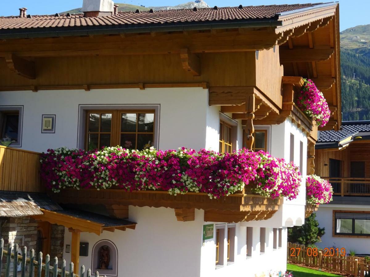 Haus Anna Apartment Tux Bagian luar foto